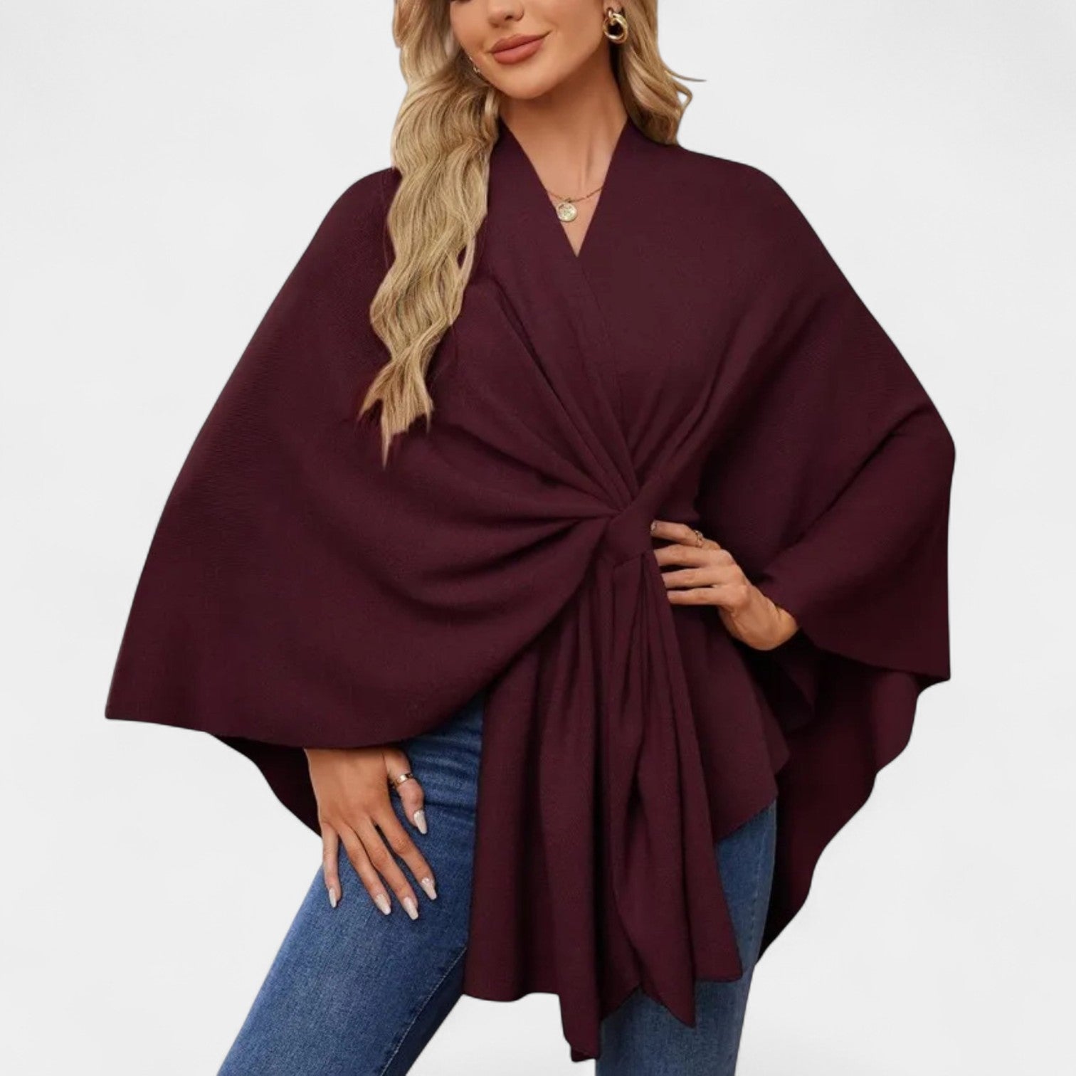 Daniela – elegantní pončo s jemným splývavým střihem a mašlí