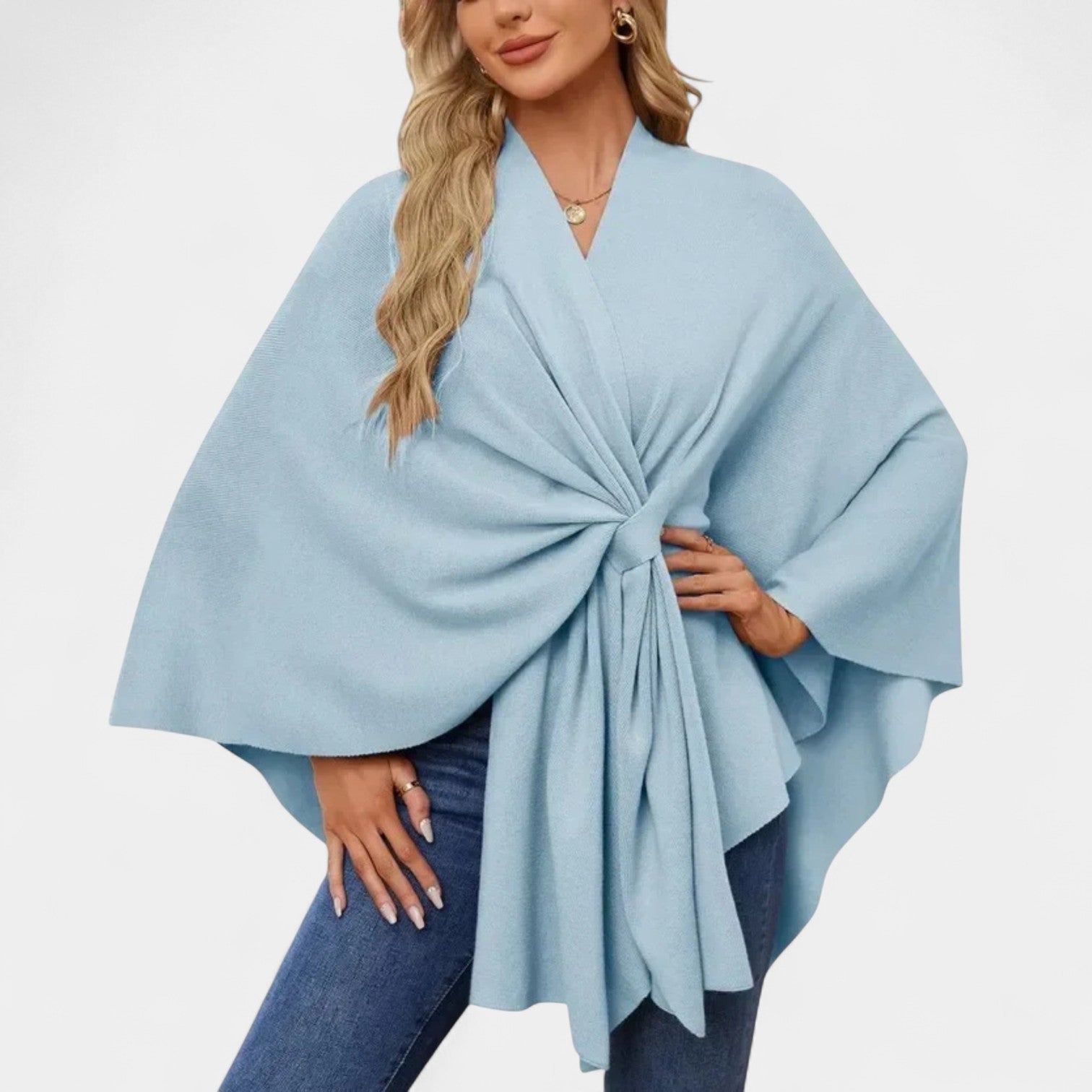 Daniela – elegantní pončo s jemným splývavým střihem a mašlí