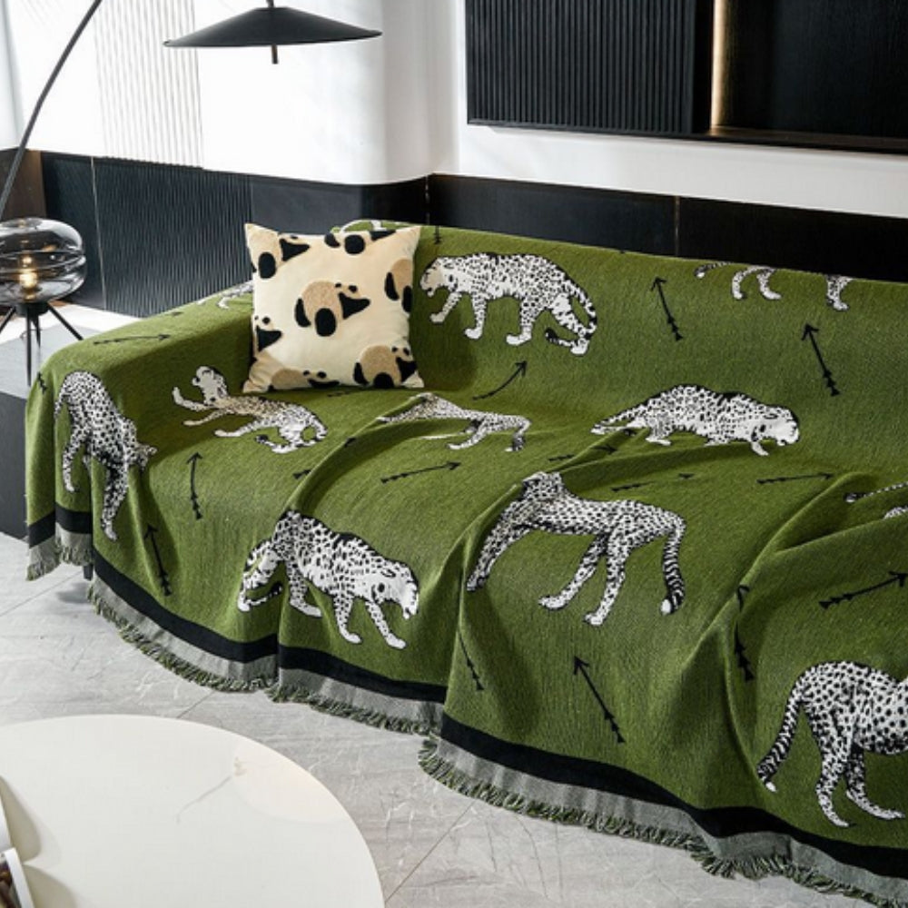 Leopardí přehoz na pohovku