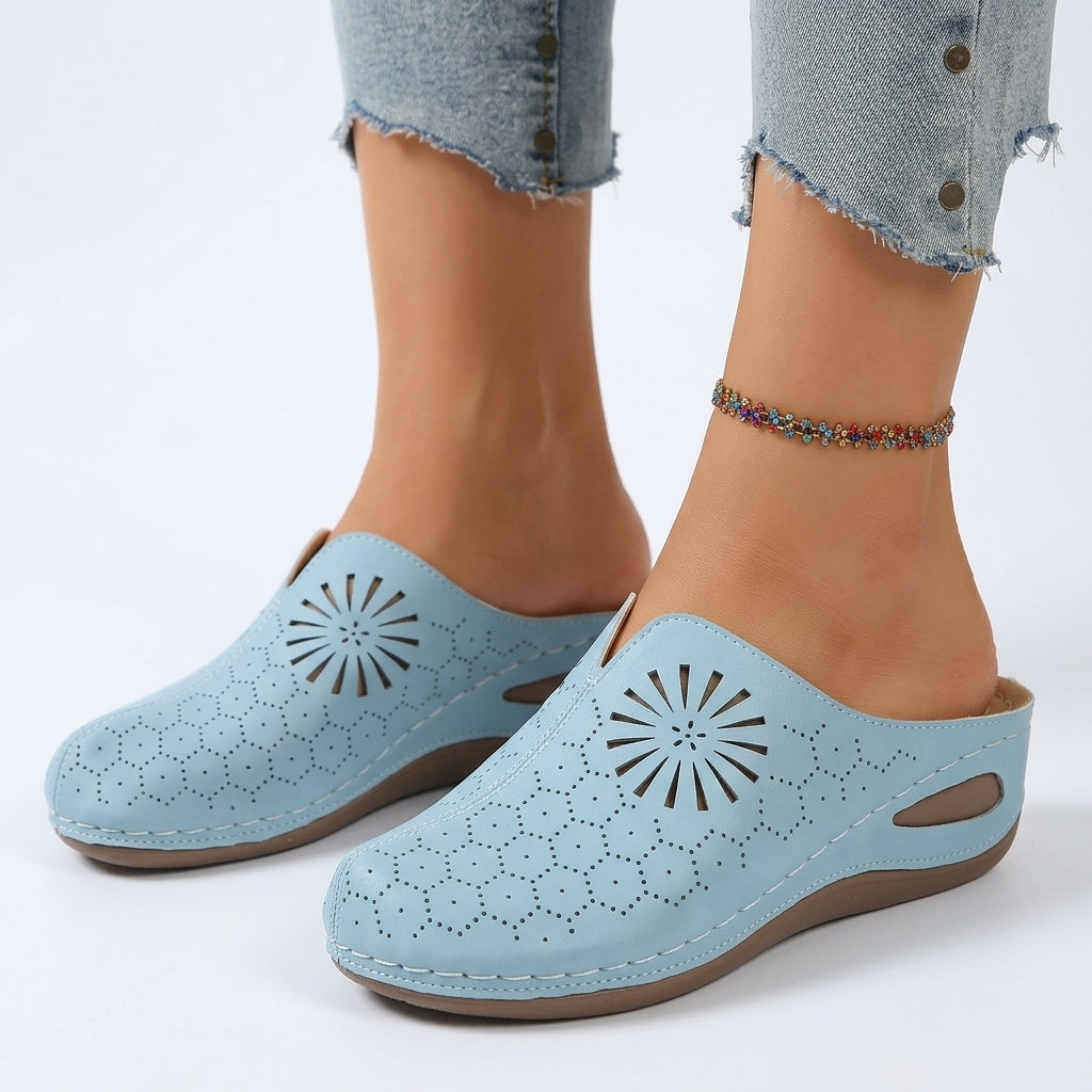 Floralie™ – květinové nazouváky s vyřezávaným designem pro každodenní pohodlí