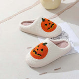 Halloweenské dýňové plyšové papuče