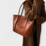 Kaelen – elegantní kožená taška
